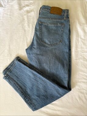 Madewell Medium Wash Relaxed Taper Jeans